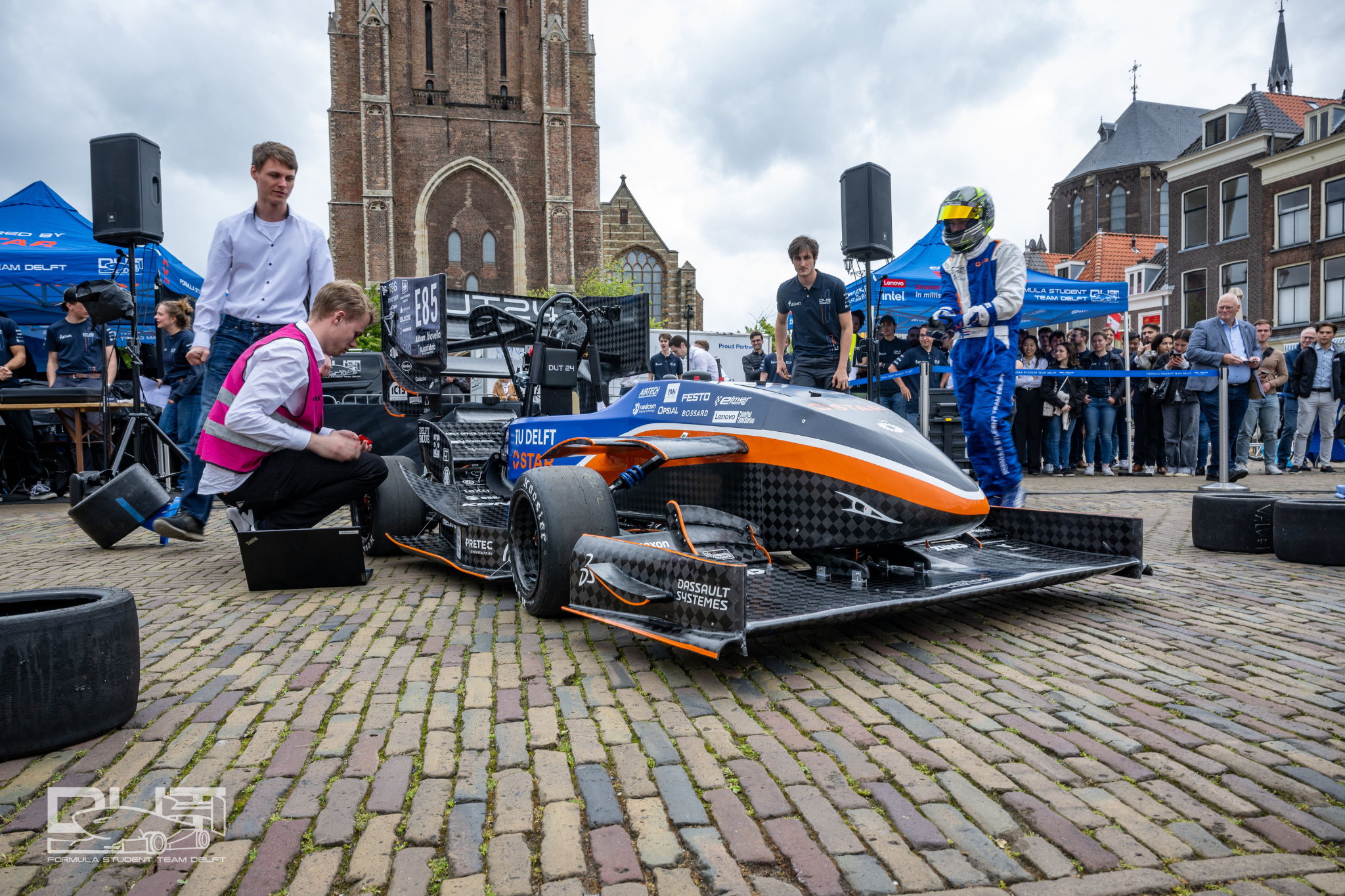 DELTA Fiber steunt studentenraceteam TU Delft