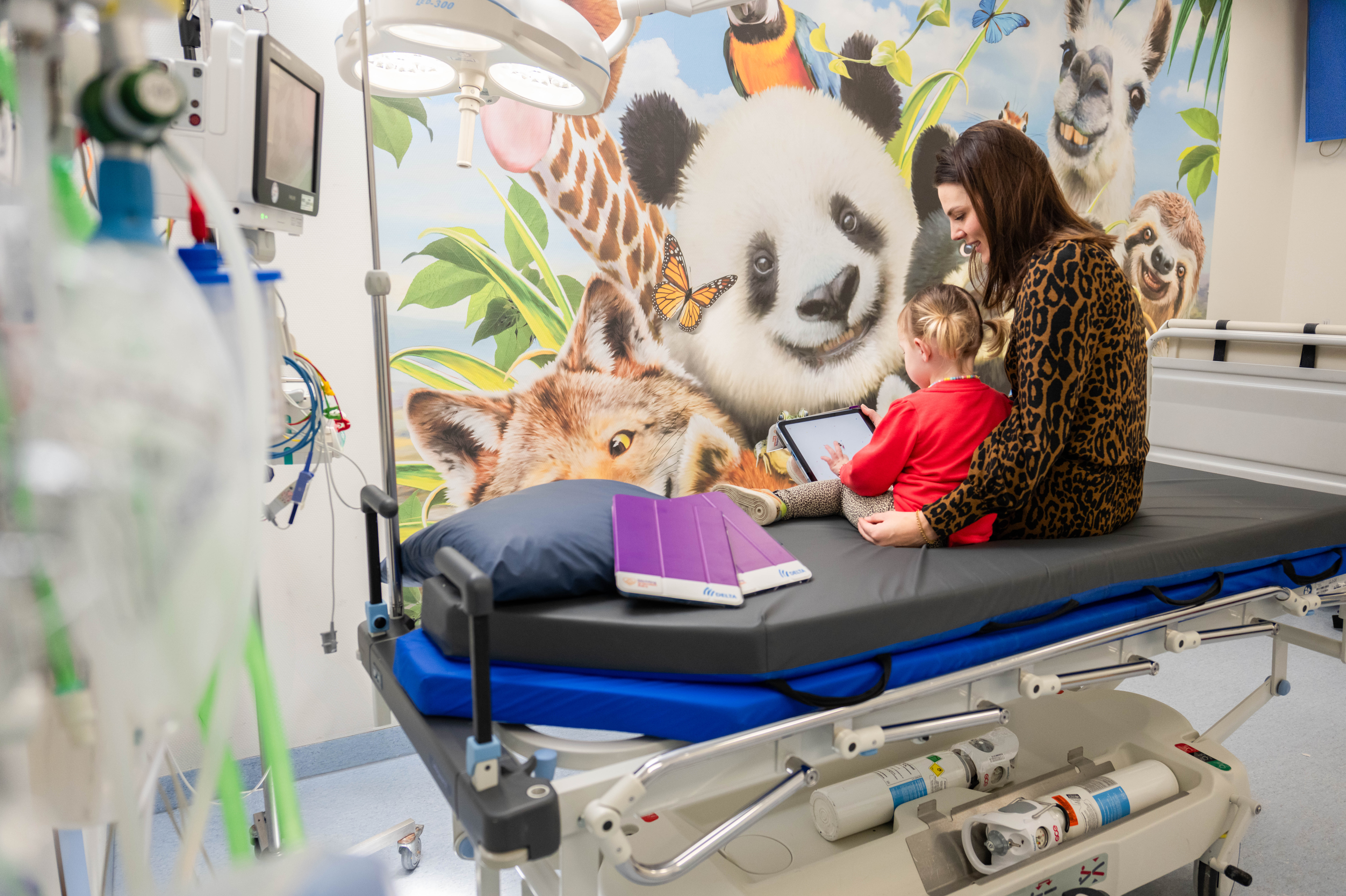 DELTA doneert iPads voor Spoedeisende Hulp Adrz